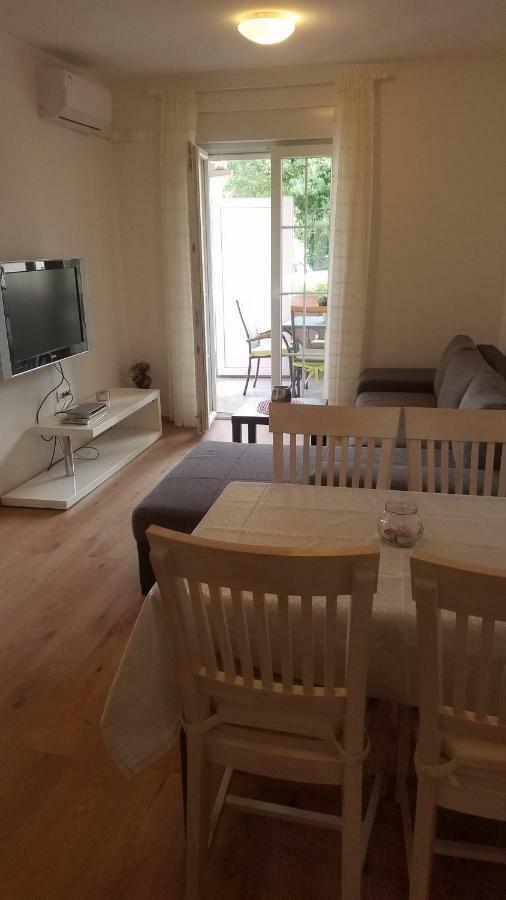 Apartmani Diana ميدولين المظهر الخارجي الصورة